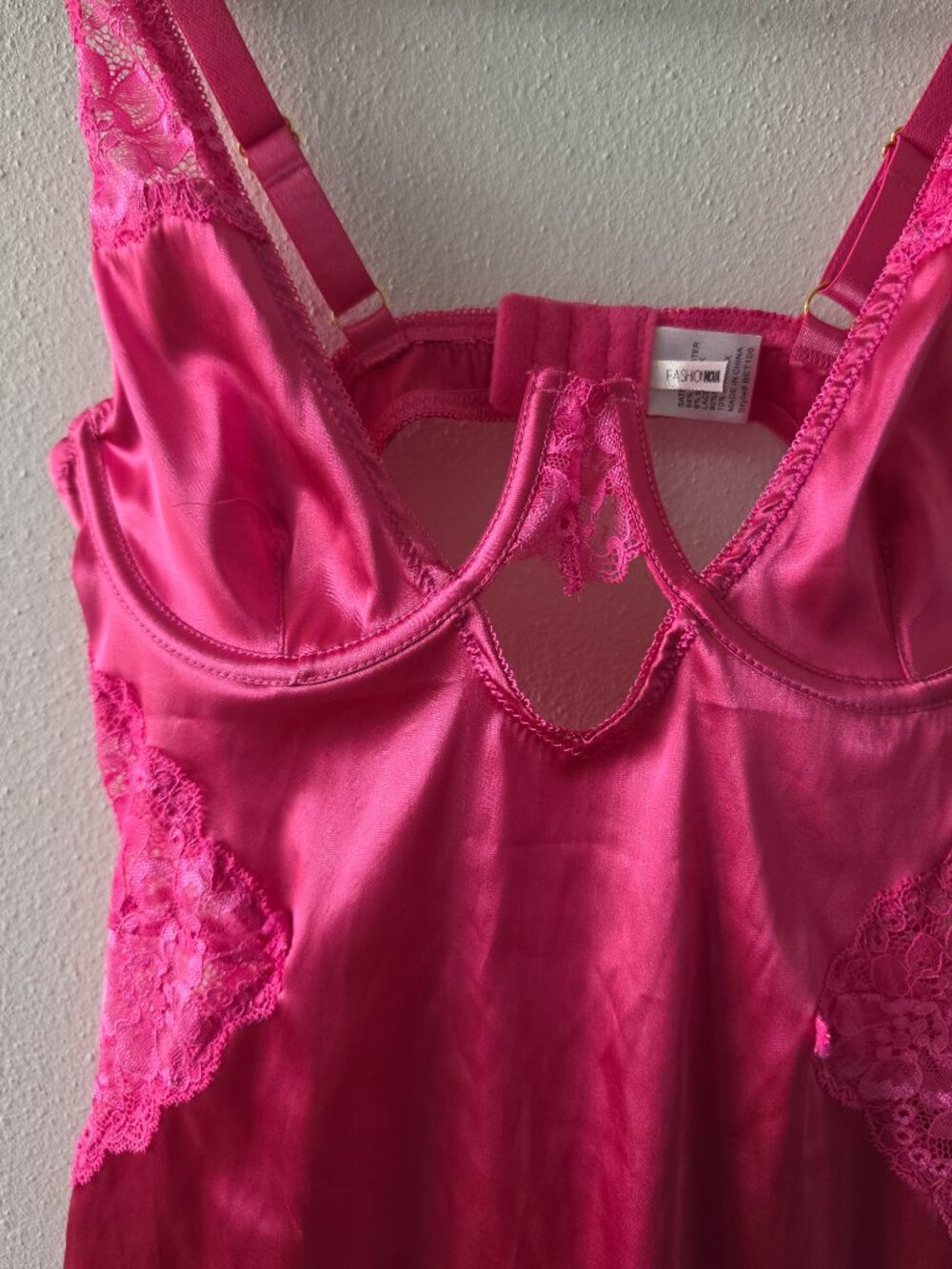 Fuschia Pink Lace Underwire Chemise - Picture 2 of 5